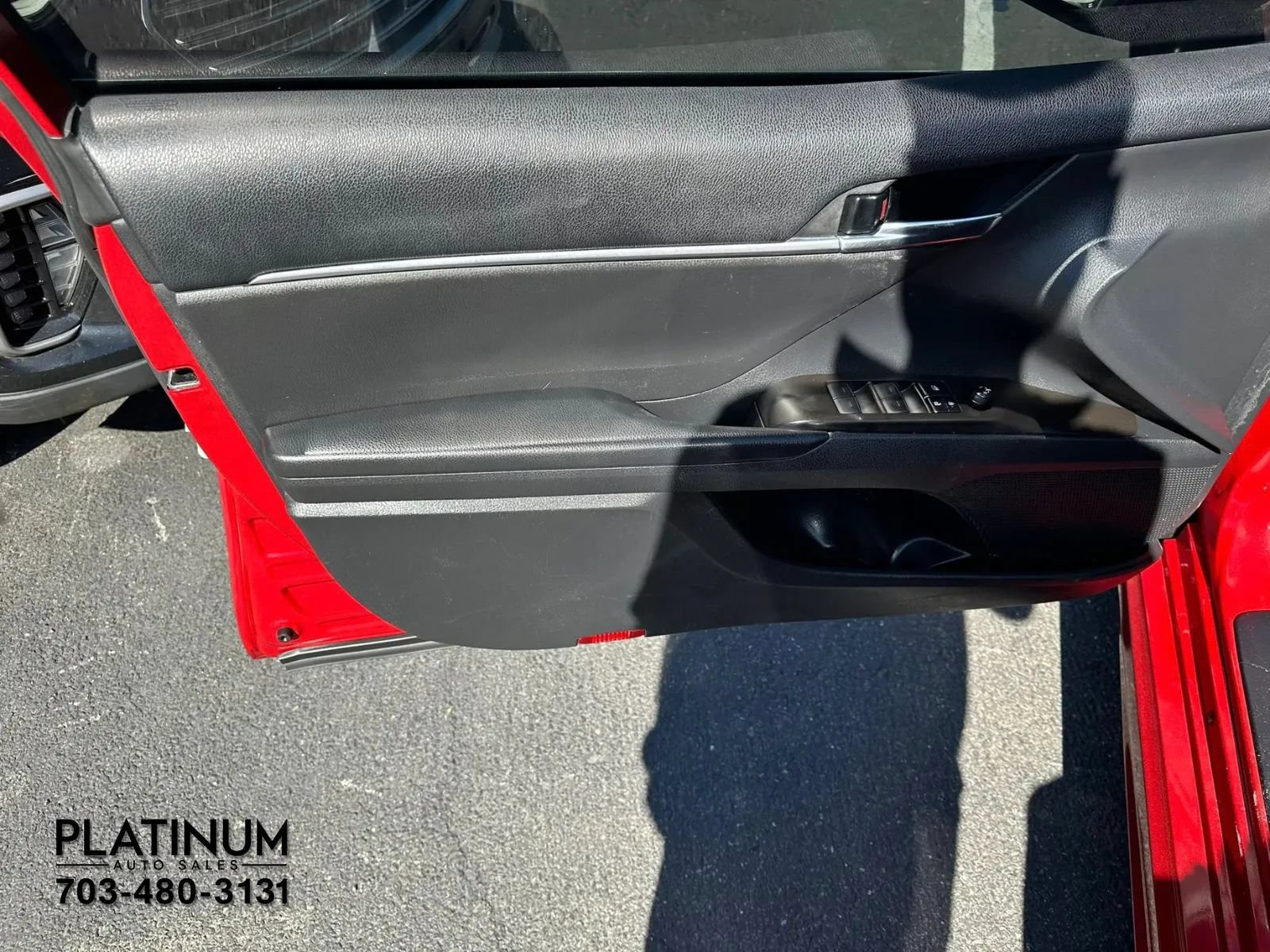 Used 2021 Toyota Camry SE FWD image 17