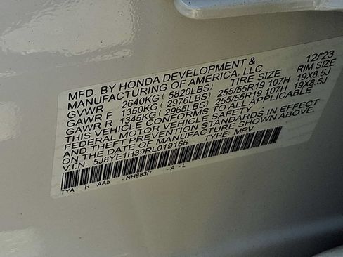 Used 2024 Acura MDX SH-AWD image 28