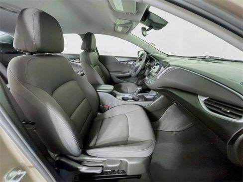 Used 2023 Chevrolet Malibu LT w/ Driver Confidence Package image 30