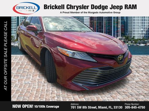 Used 2018 Toyota Camry XLE image 2