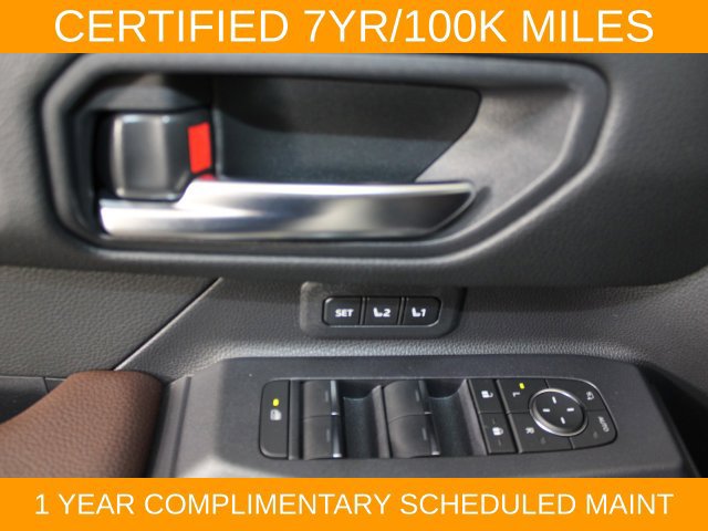 Used 2025 Toyota Land Cruiser w/ Premium Package AWD/4WD image 18