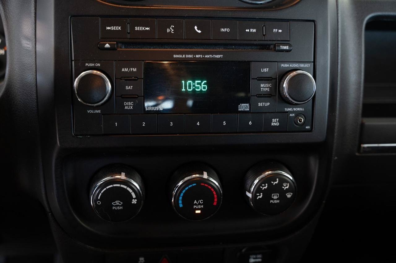 Used 2014 Jeep Patriot Sport w/ Power Value Group FWD image 18