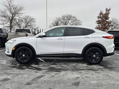 Certified 2025 Buick Envista Preferred image 5