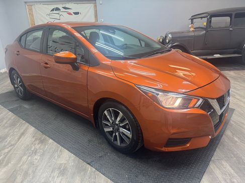 Used 2020 Nissan Versa SV w/ Trunk Package FWD image 2