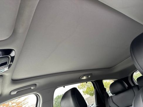 Used 2023 Hyundai Santa Fe SEL w/ Premium Package FWD image 9