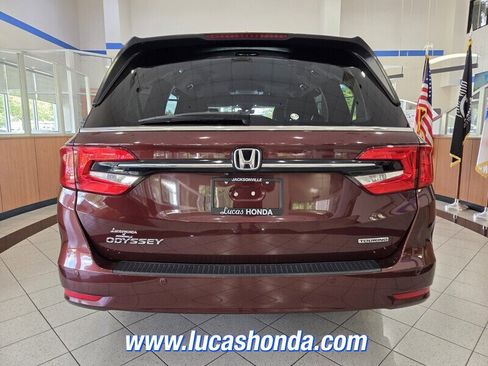 Used 2021 Honda Odyssey Touring image 5