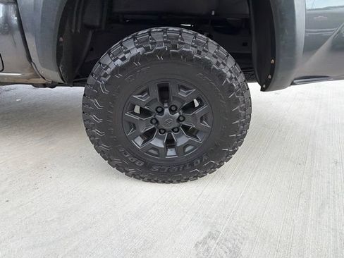 Used 2017 Toyota Tacoma TRD Off-Road w/ Tow Package (A/T) AWD/4WD image 33