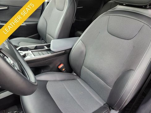 Certified 2024 Kia EV6 Light AWD/4WD image 11