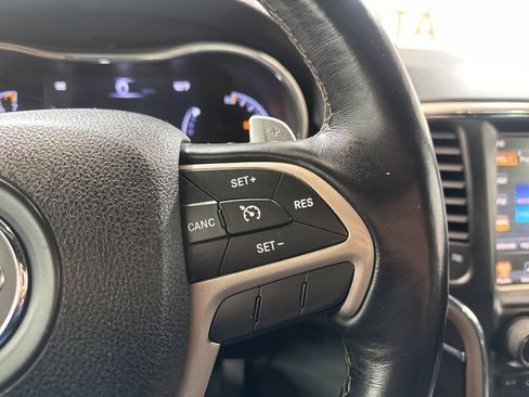 Used 2016 Jeep Grand Cherokee Limited image 25