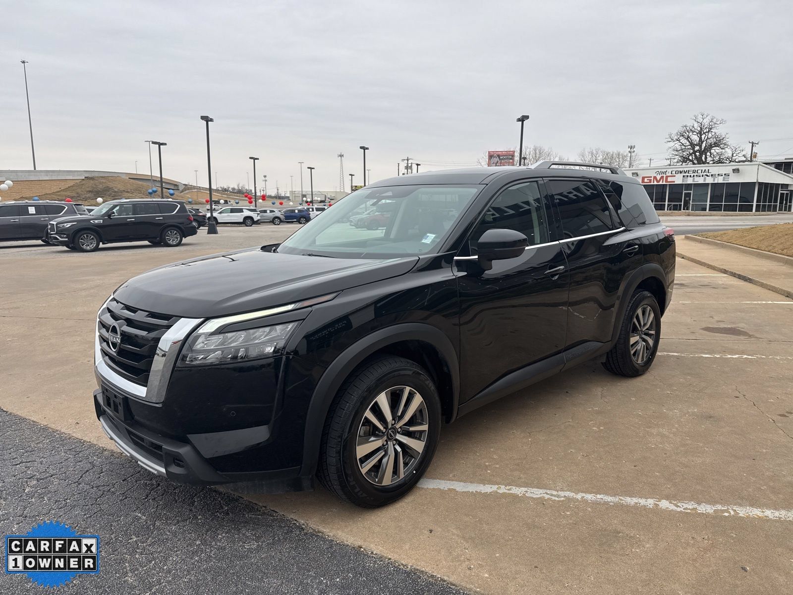Used 2025 Nissan Pathfinder SL AWD/4WD image 7