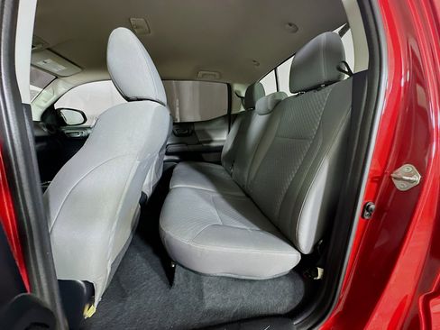 Used 2020 Toyota Tacoma SR w/ SR Convenience Package image 25