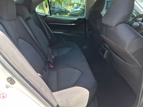 Used 2019 Toyota Camry LE FWD image 29