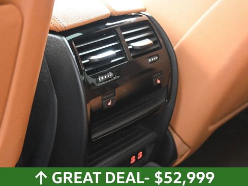 Used 2022 BMW M550i xDrive M550i xDrive w/ Premium Package image 46