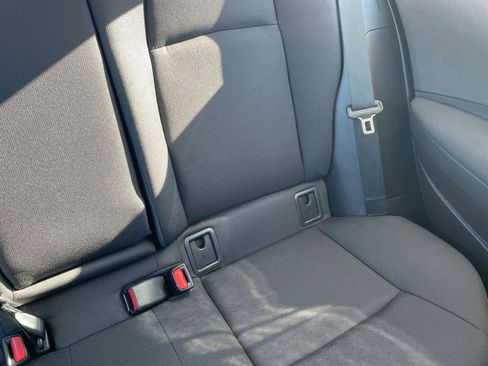 Used 2025 Toyota Corolla LE image 36