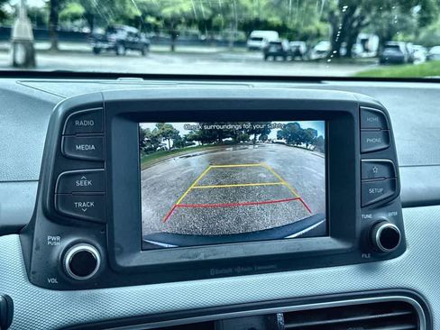 Used 2020 Hyundai Kona SEL FWD image 19