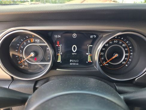 Used 2021 Jeep Wrangler Unlimited Sport AWD/4WD image 19