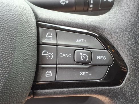 Used 2025 RAM ProMaster 2500 w/ Convenience Group image 17