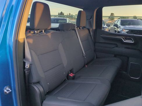Used 2022 Chevrolet Silverado 1500 LT w/ Protection Package AWD/4WD image 26