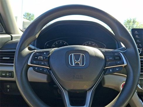 Used 2019 Honda Accord EX image 18