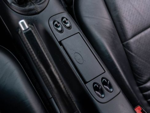 Used 2000 Porsche Boxster RWD image 21