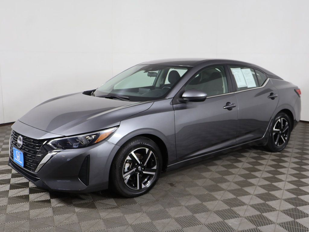 Used 2025 Nissan Sentra SV FWD image 6