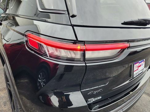 New 2026 Jeep Grand Cherokee Limited w/ Limited Altitude Package image 5