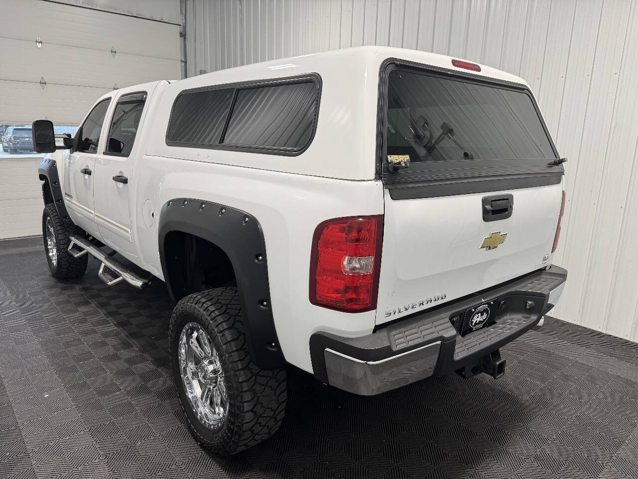 Used 2011 Chevrolet Silverado 2500 LT AWD/4WD image 4