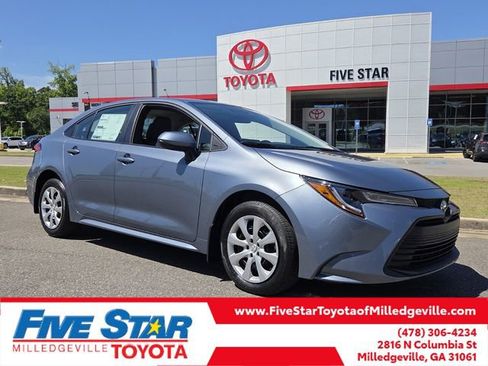 New 2026 Toyota Corolla LE FWD image 1