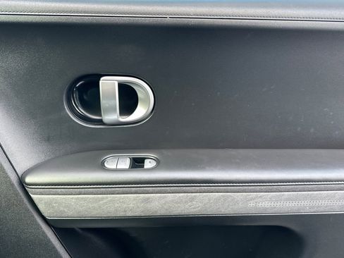 Used 2024 Hyundai Ioniq 5 Limited image 19