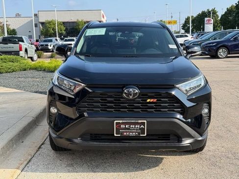 Used 2020 Toyota RAV4 XLE Premium AWD/4WD image 8