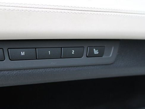 Used 2012 BMW 750Li xDrive image 28