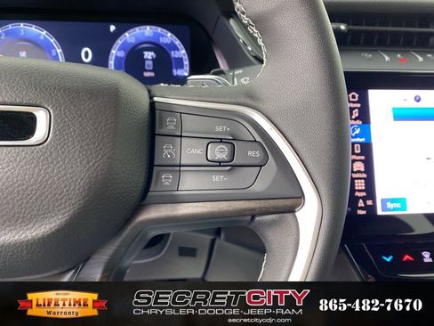New 2026 Jeep Grand Cherokee L Limited AWD/4WD image 17