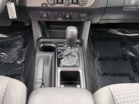 Certified 2022 Toyota Tacoma SR w/ SR Convenience Package RWD image 19