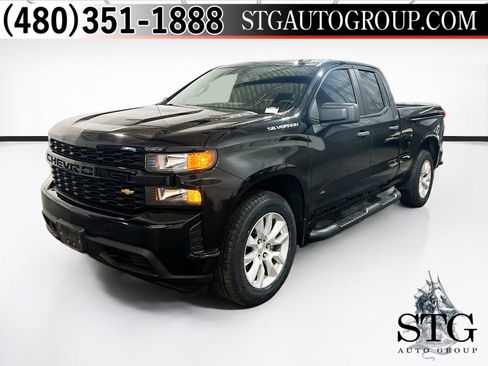 Used 2022 Chevrolet Silverado 1500 Custom image 1