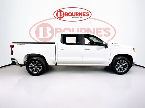Used 2025 Chevrolet Silverado 1500 LT AWD/4WD image 9
