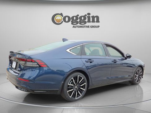 New 2026 Honda Accord Touring image 5