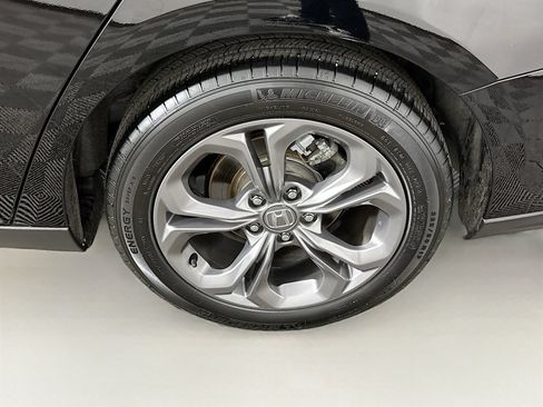 Used 2024 Honda Accord EX image 5