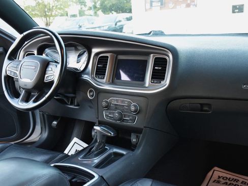 Used 2021 Dodge Charger SXT w/ Leather Interior Group image 13