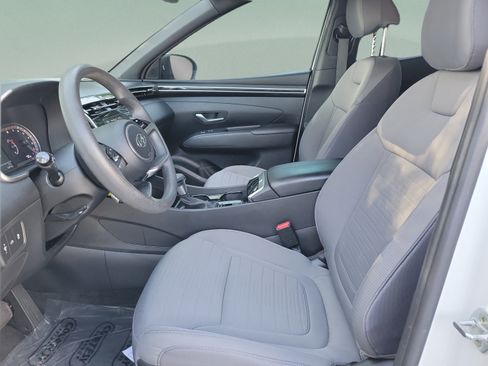 Used 2023 Hyundai Santa Cruz SE FWD image 15