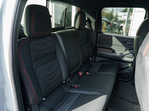 New 2026 Nissan Frontier PRO-4X w/ Pro-4x Convenience Package image 28