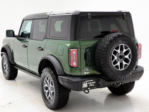 Used 2025 Ford Bronco Badlands image 7