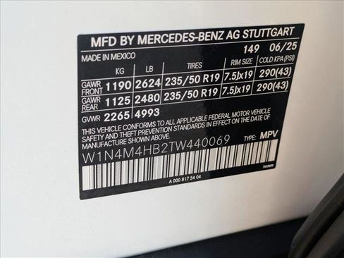 Certified 2026 Mercedes-Benz GLB 250 4MATIC image 17