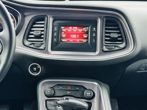 Certified 2016 Dodge Challenger SXT image 11