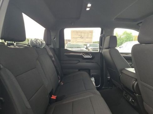 Used 2026 GMC Sierra 1500 SLE w/ LPO, GMC Protection Package AWD/4WD image 44