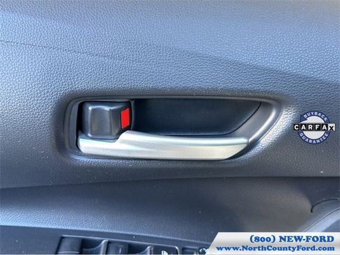 Used 2020 Toyota Corolla LE image 37