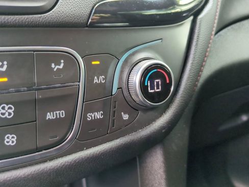 Used 2022 Chevrolet Equinox RS w/ RS Leather Package FWD image 27