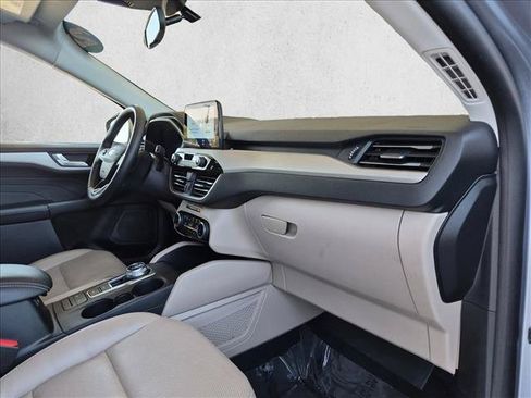 Used 2022 Ford Escape SEL w/ Technology Package AWD/4WD image 21