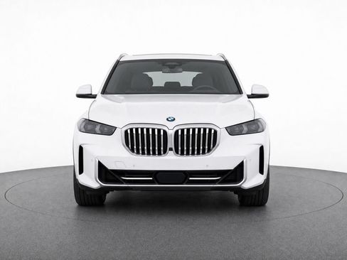 Used 2024 BMW X5 xDrive40i w/ Parking Assistance Package AWD/4WD image 35
