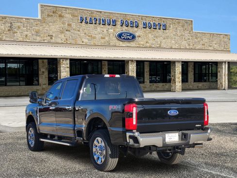 New 2026 Ford F250 Lariat w/ Chrome Package image 4