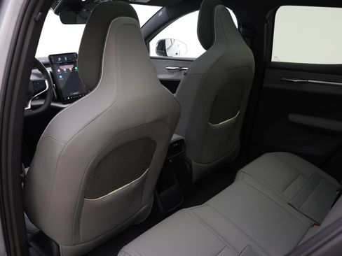 New 2026 Volvo EX30 Cross Country Ultra image 12